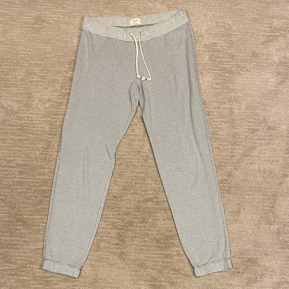 Aerie Heather Gray Joggers with Drawstring